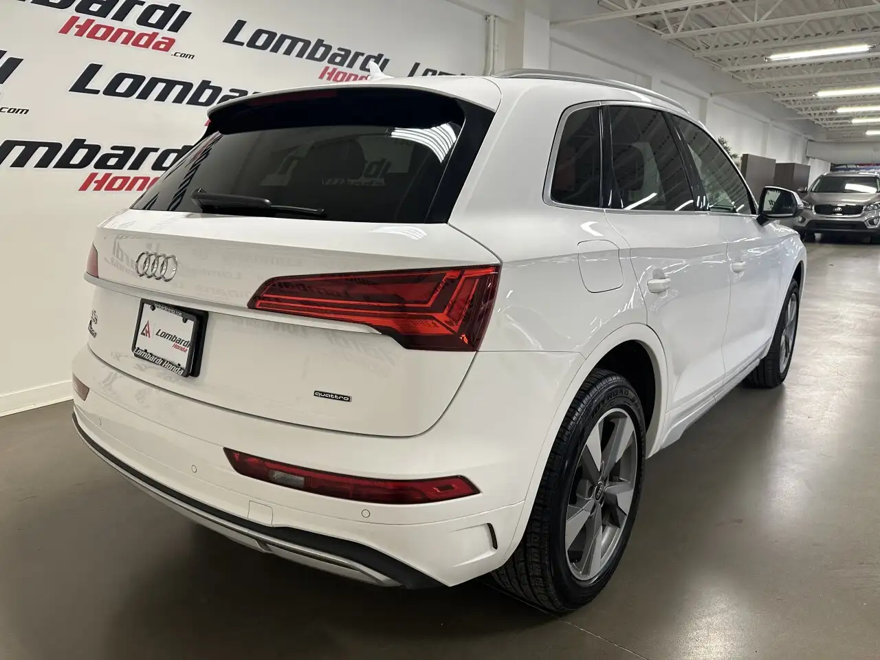 Audi Q5 снимка Audi Q5