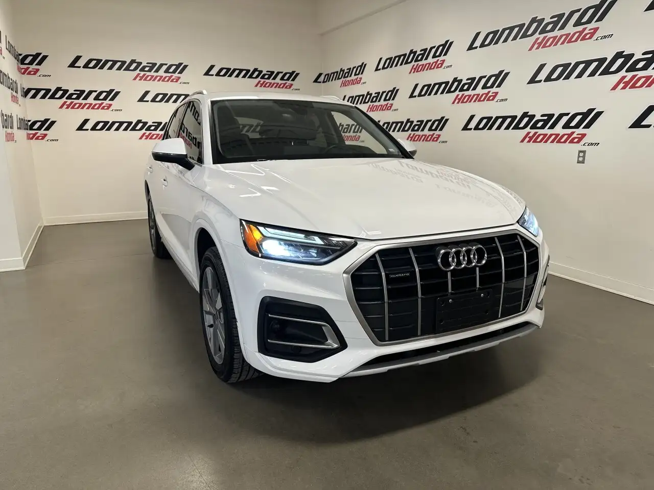 Audi Q5 снимка Audi Q5