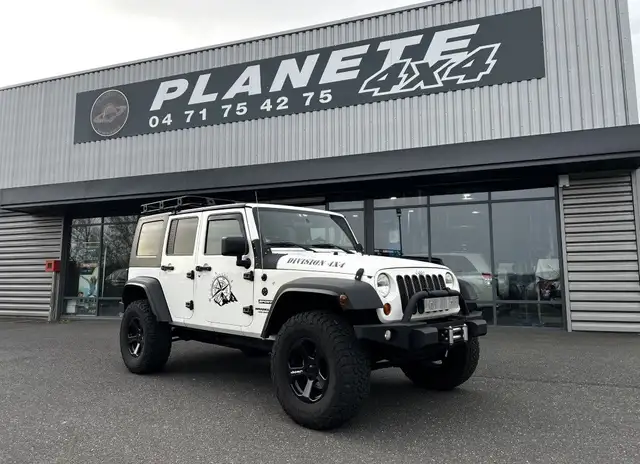 Jeep Wrangler JKU 2.8 L CRD 177 CV Sport Préparée TT