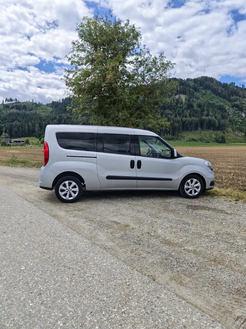Fiat Doblo 1.6 16V Multijet Start&Stopp Emotion Family - 2