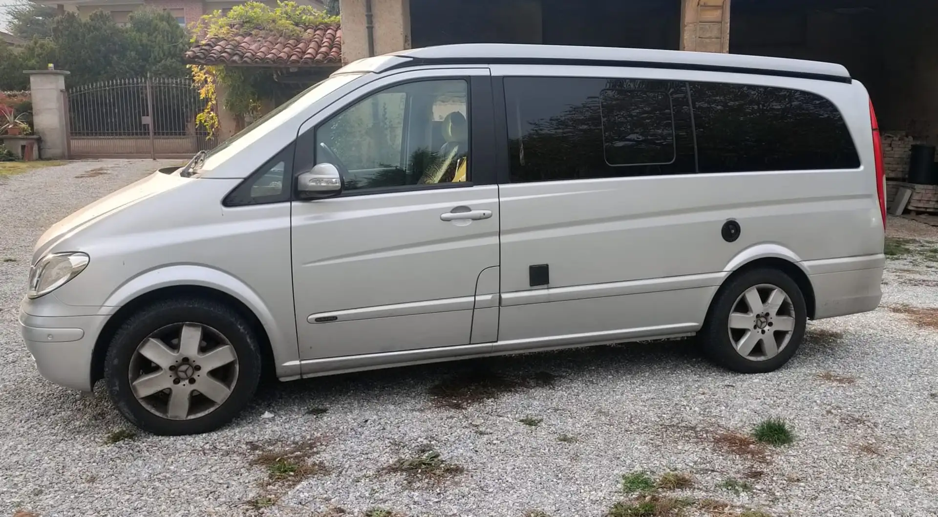 Mercedes-Benz Viano Camper Marco Polo Gris - 2