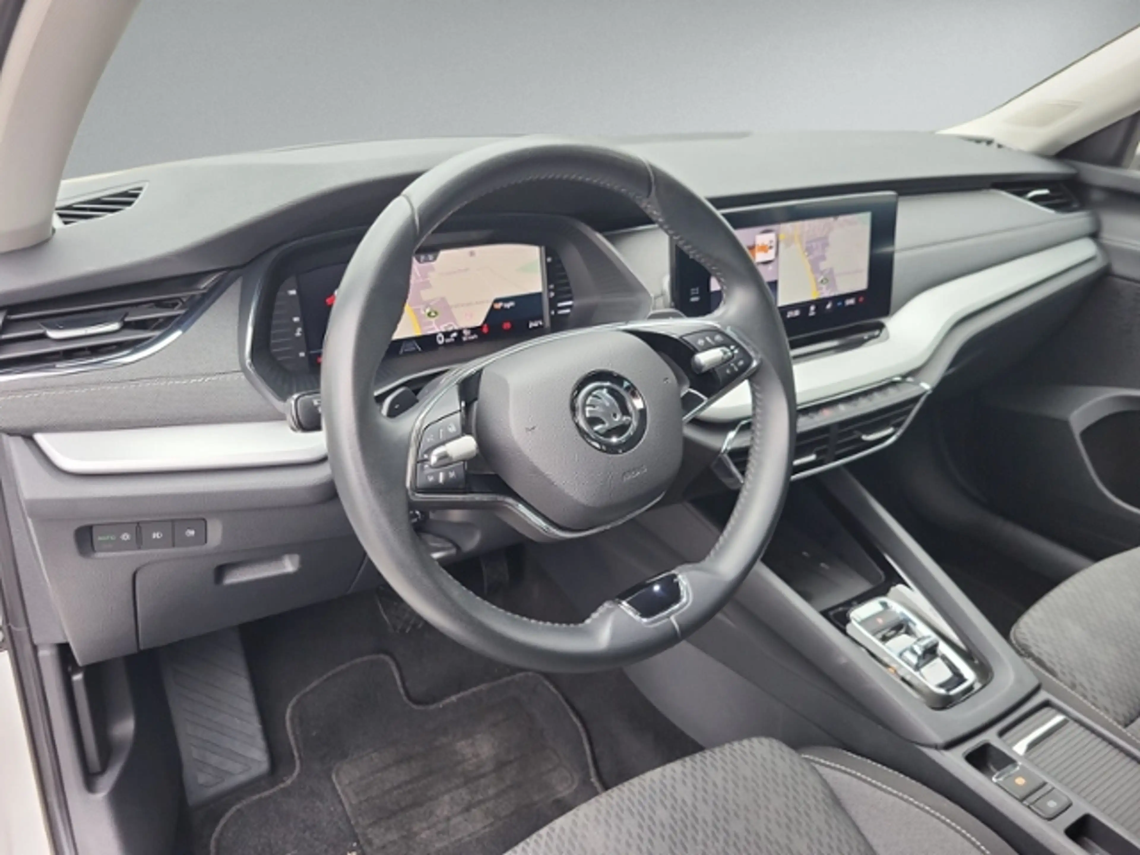 Skoda Octavia Combi 2.0 TDI DSG STYLE AHK+NAVI+ACC+LED — photo 8