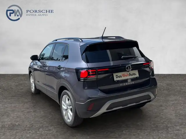 Volkswagen T-Cross view 4