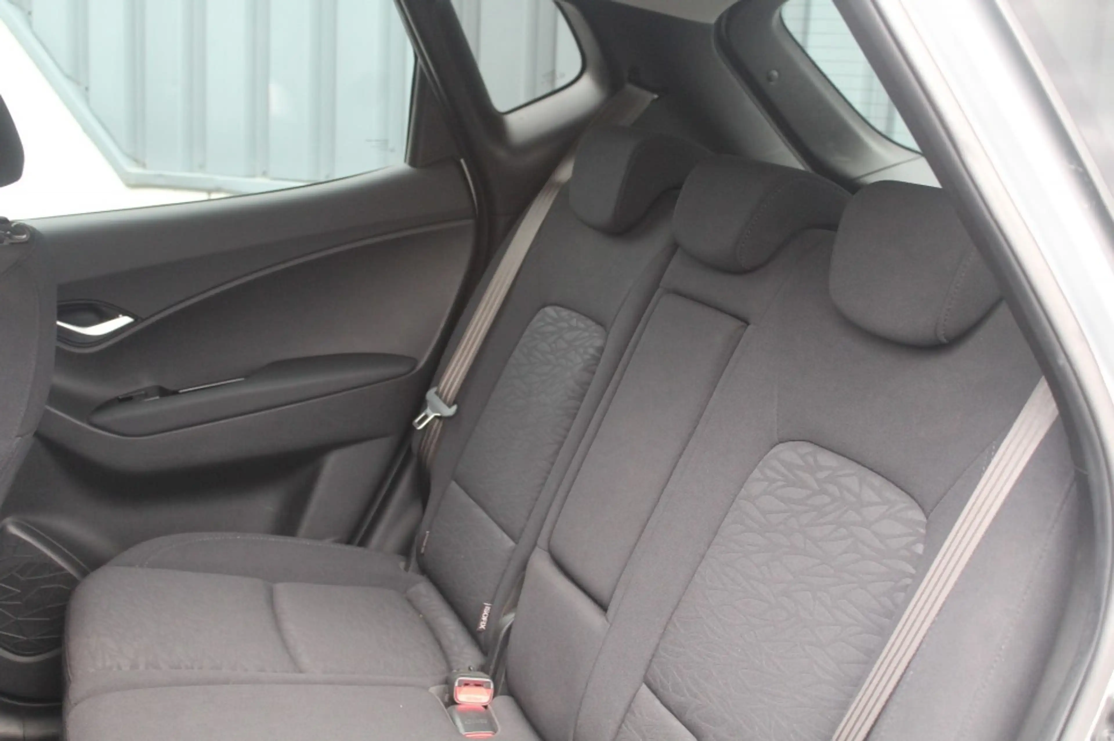 Hyundai iX20 comfort 1.6 -125 PK dealer onderhouden-1ste eigena — photo 42