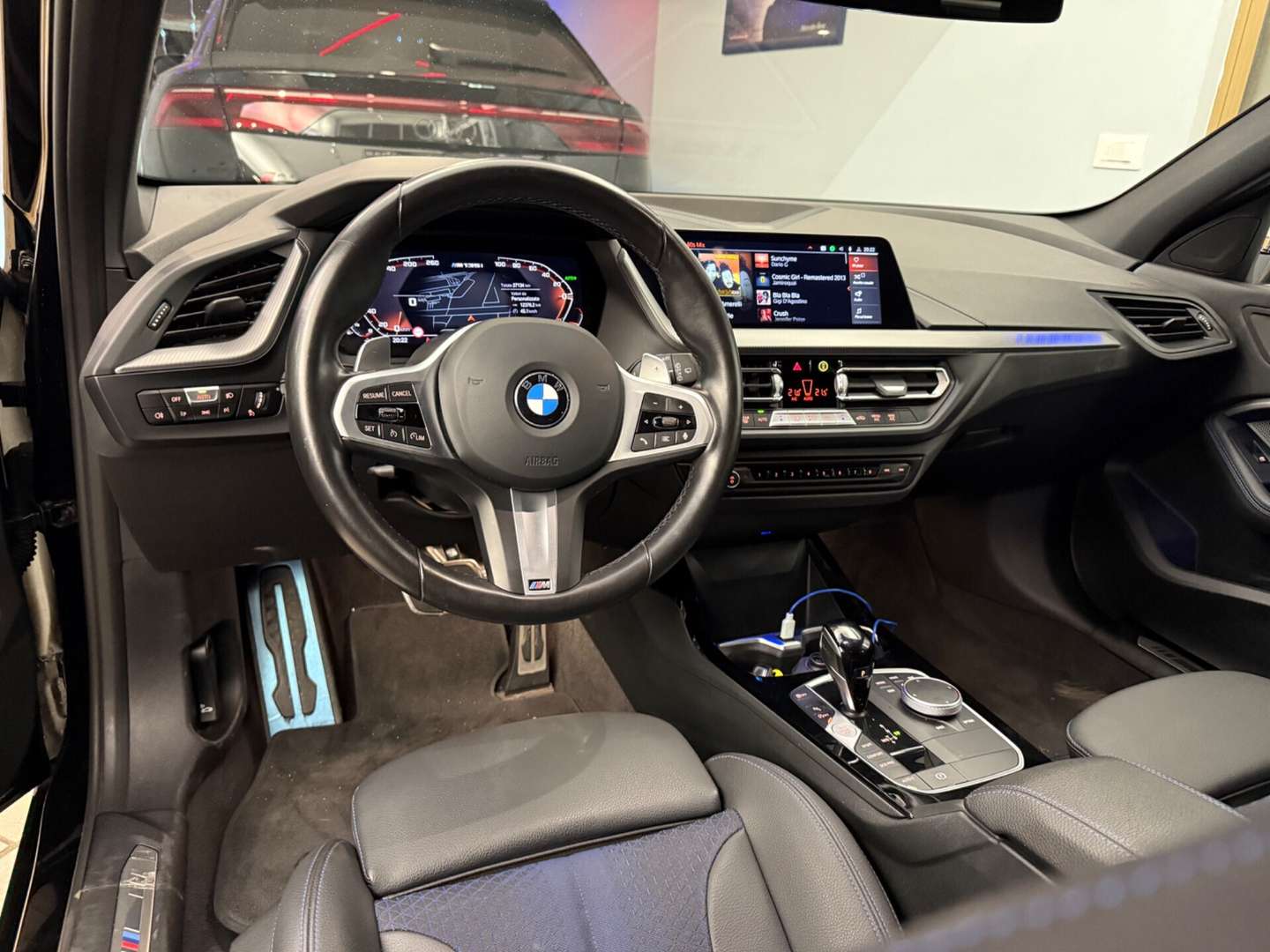 BMW Série 1 135i XDrive Colorvision Edition - 2023 - Joinsteer - #9