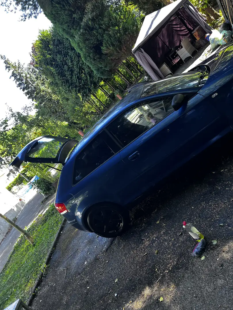 Audi A3 1.6 Ambiente - 1