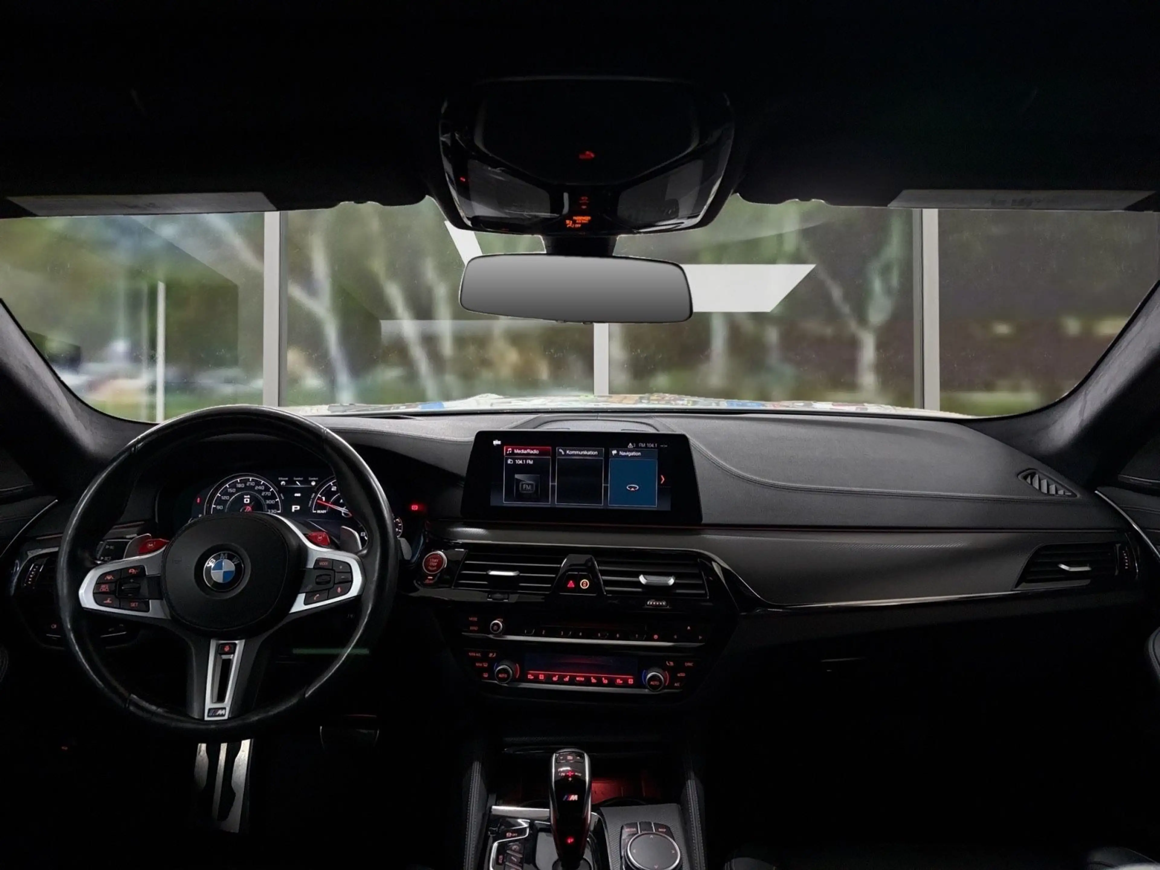 BMW M5 xDrive Aut., Harman/Kardon , Inspektion Neu — photo 9