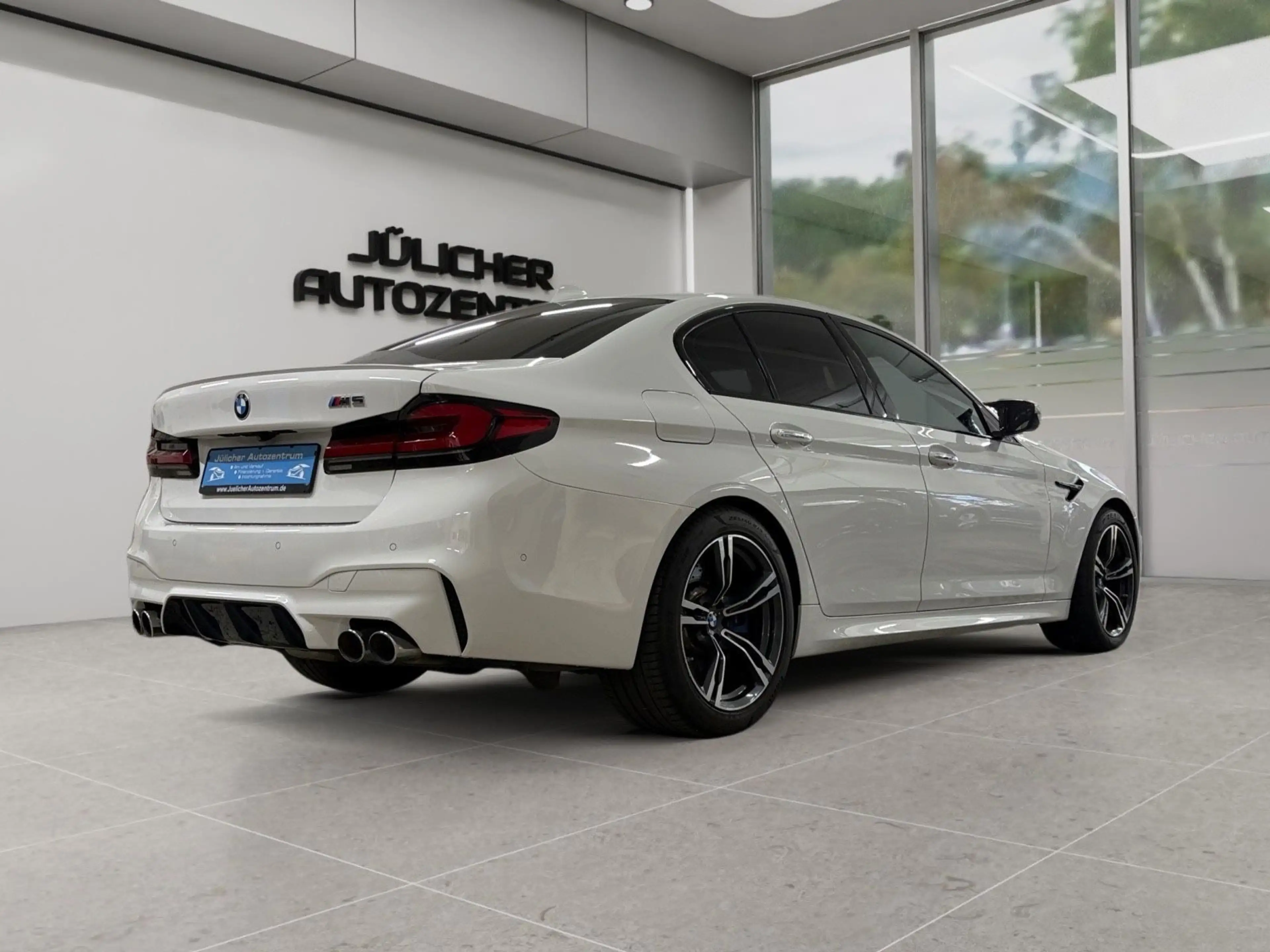 BMW M5 xDrive Aut., Harman/Kardon , Inspektion Neu — photo 3