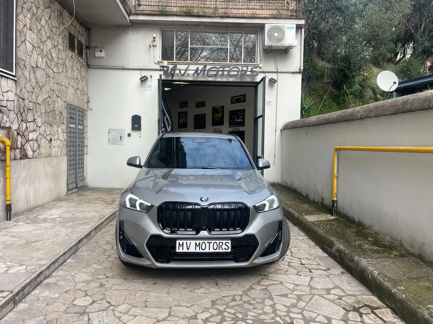 BMW X1 sdrive18d MSport  CERCHI 20"  m sport Argento - 2