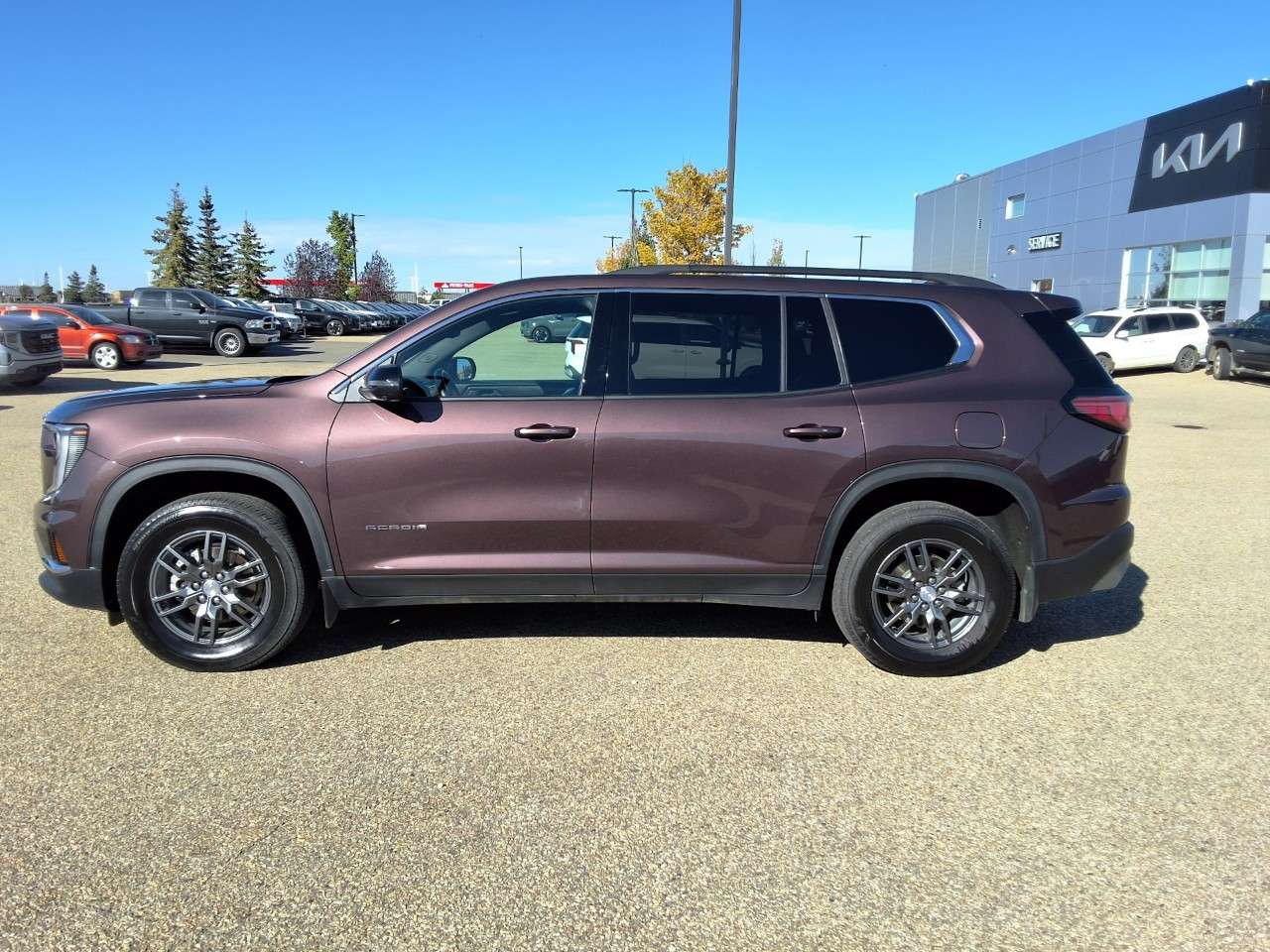 2026 GMC Acadia — photo 4