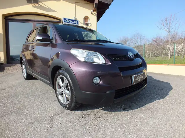Toyota Urban Cruiser 1.4 D-4D 4X4+BLOCCO DIFFERENZIALE CENTRALE NAVI