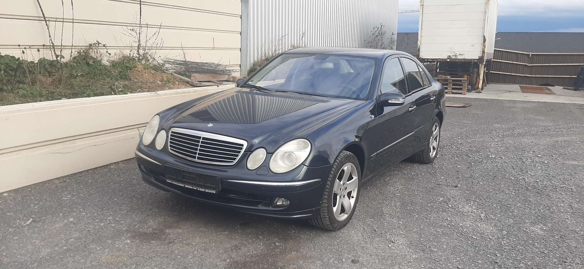 Second hand Mercedes Benz E-Class 320