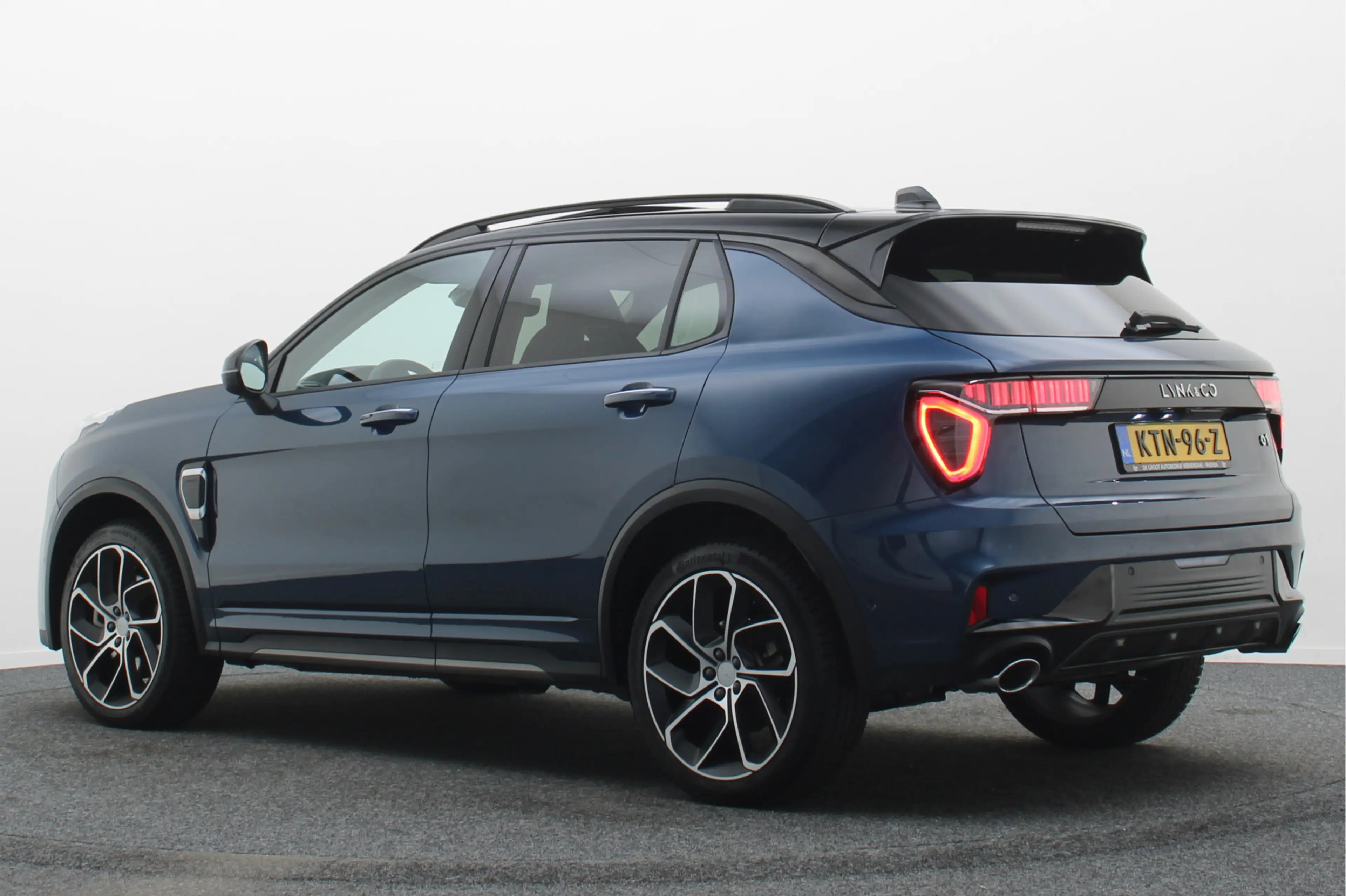 Lynk & Co 01 1.5 Plug-in Hybrid 360° Camera, Panoramadak, ACC, — photo 3
