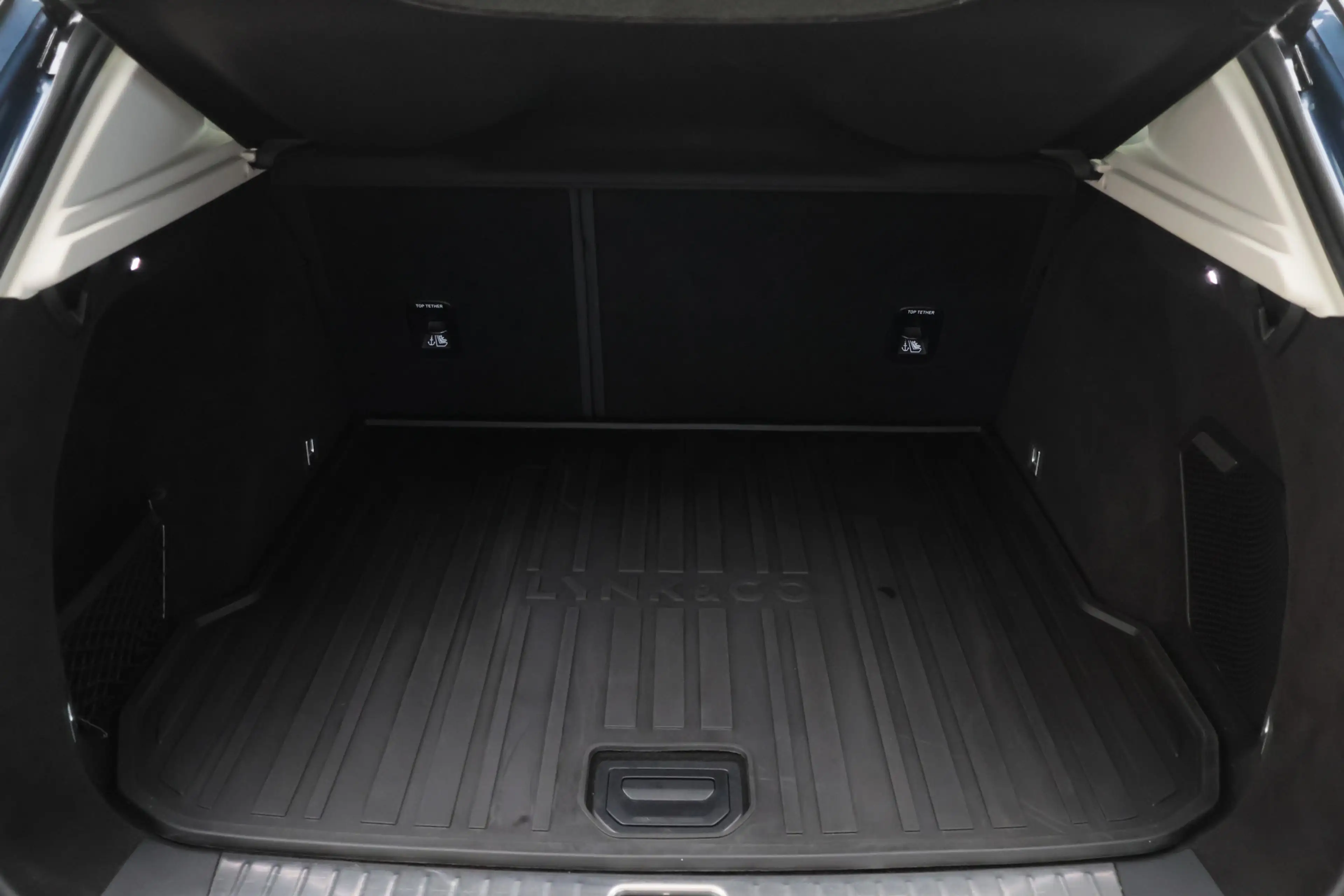 Lynk & Co 01 1.5 Plug-in Hybrid 360° Camera, Panoramadak, ACC, — photo 15