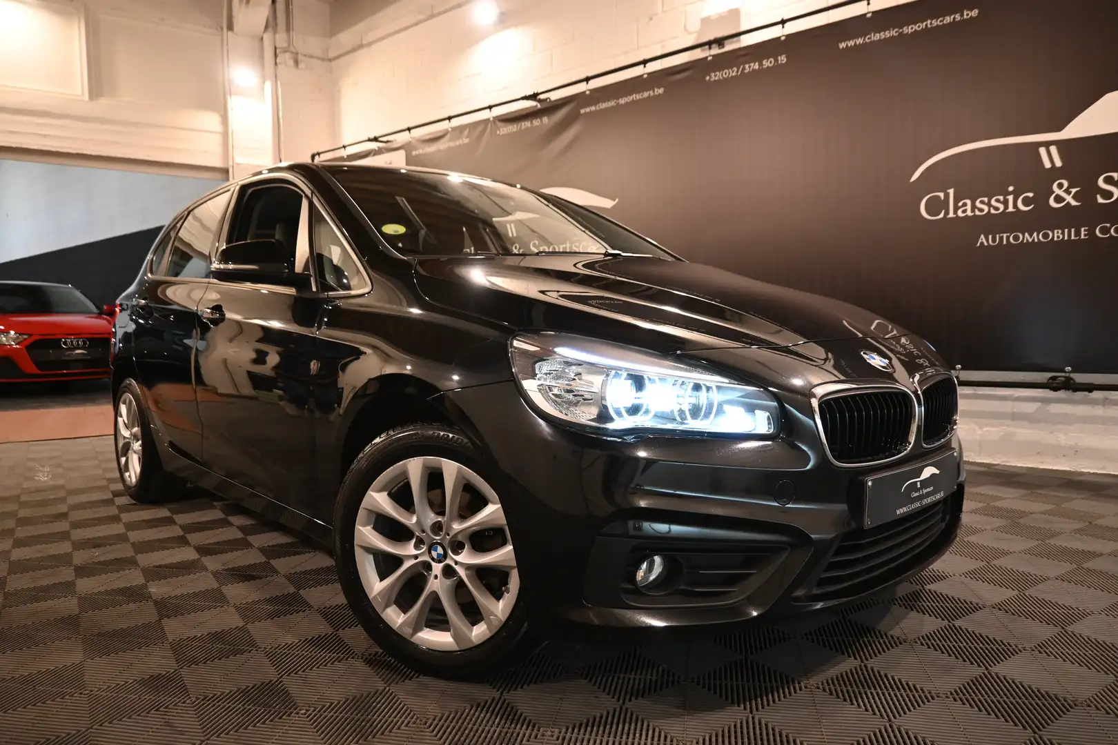 BMW 216 dA Active Tourer / AUTO / GPS NAVI / BLUETOOTH !! Zwart - 2