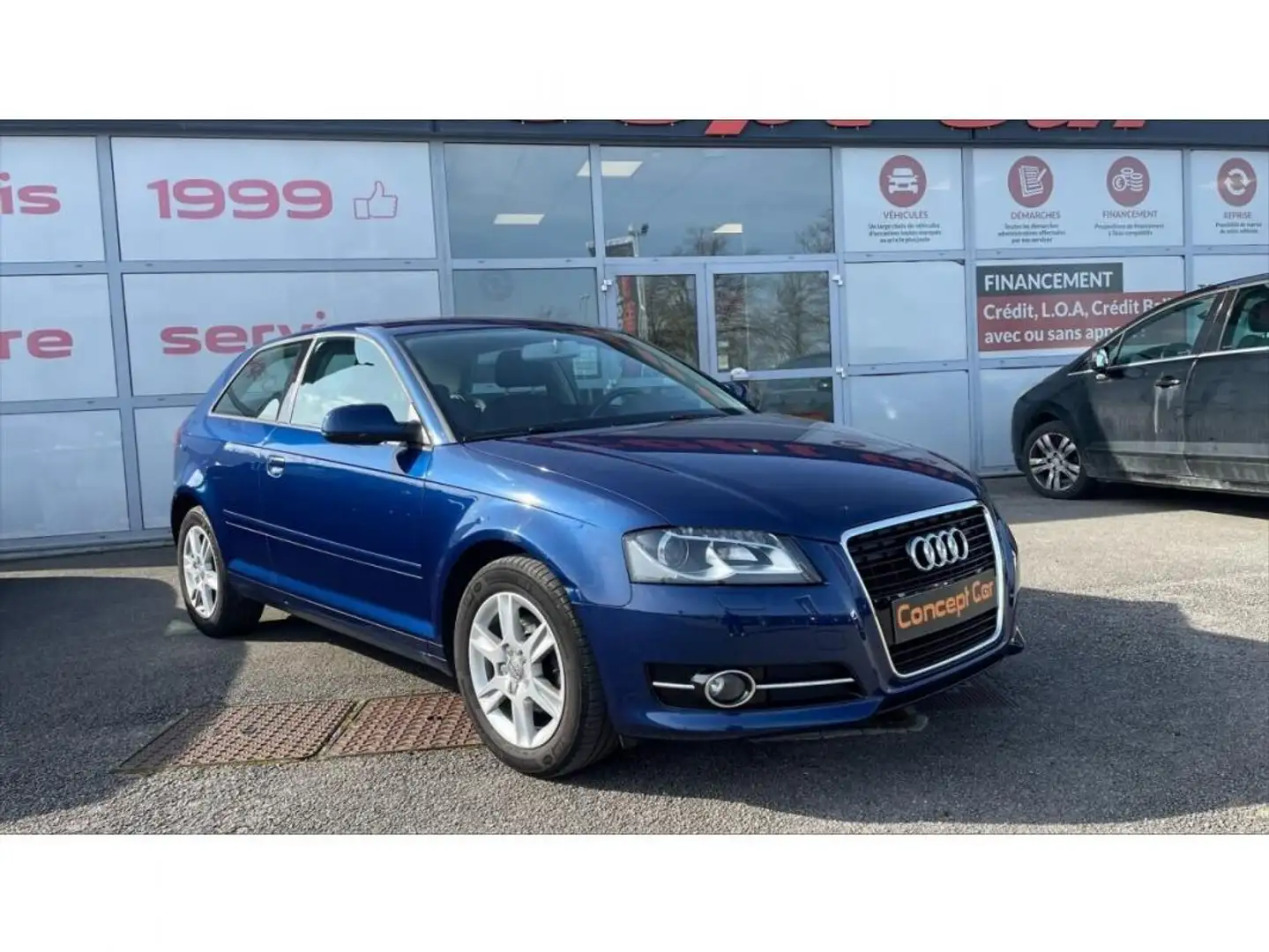 Audi A3 Attraction 1.6 TDI 105cv - 1