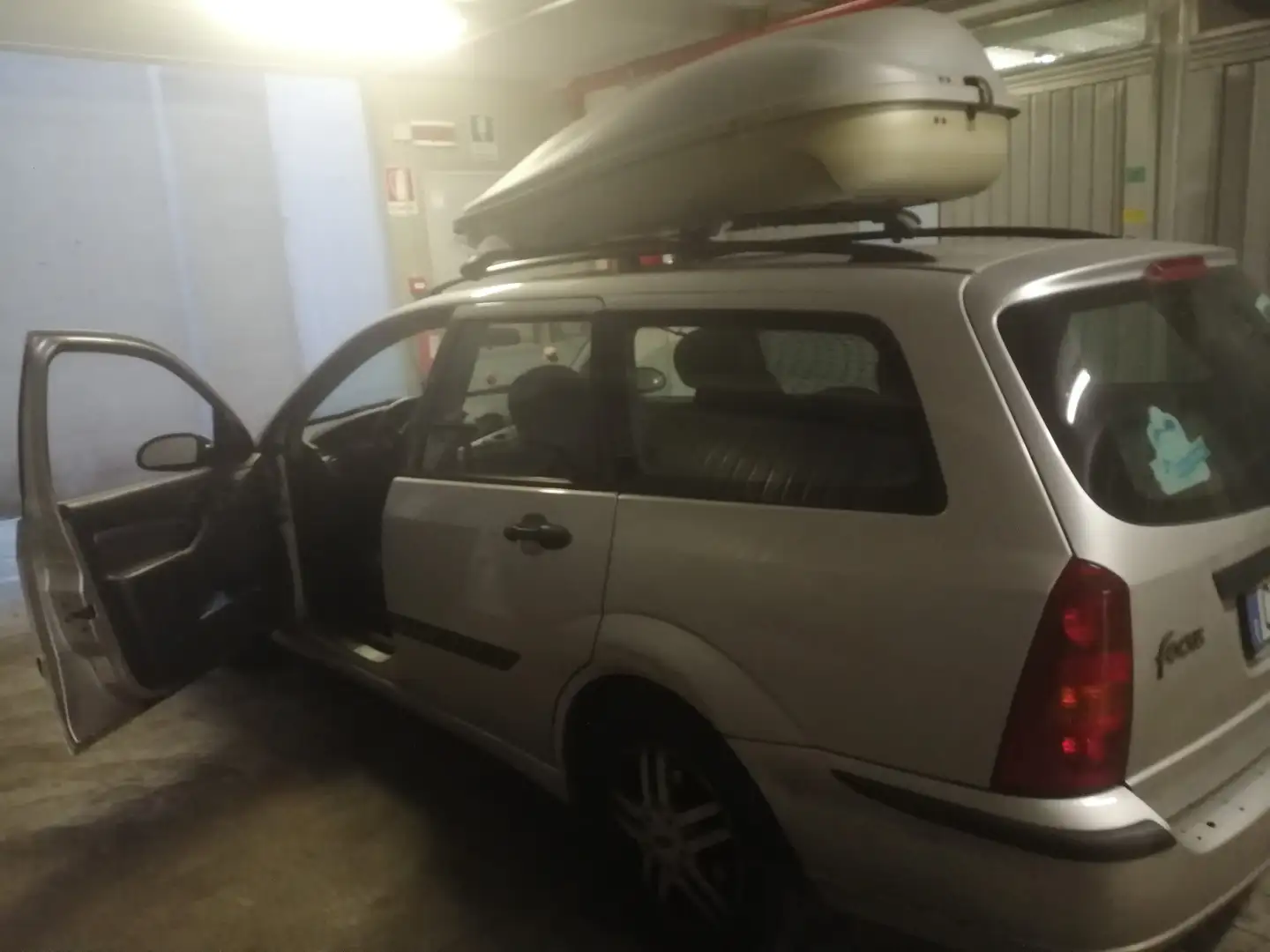 Ford Focus SW 1.8 tdci Zetec - 1