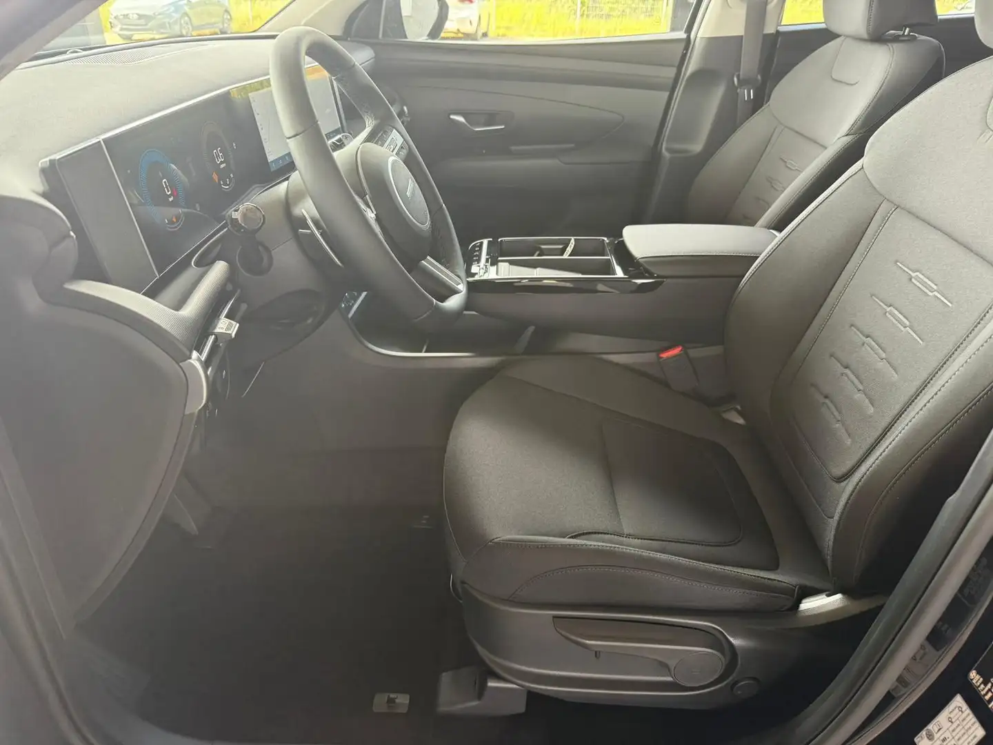Hyundai TUCSON NX4 GO 1,6 T-GDi 2WD 48V DCT  160 PS / Panorama... Silber - 1