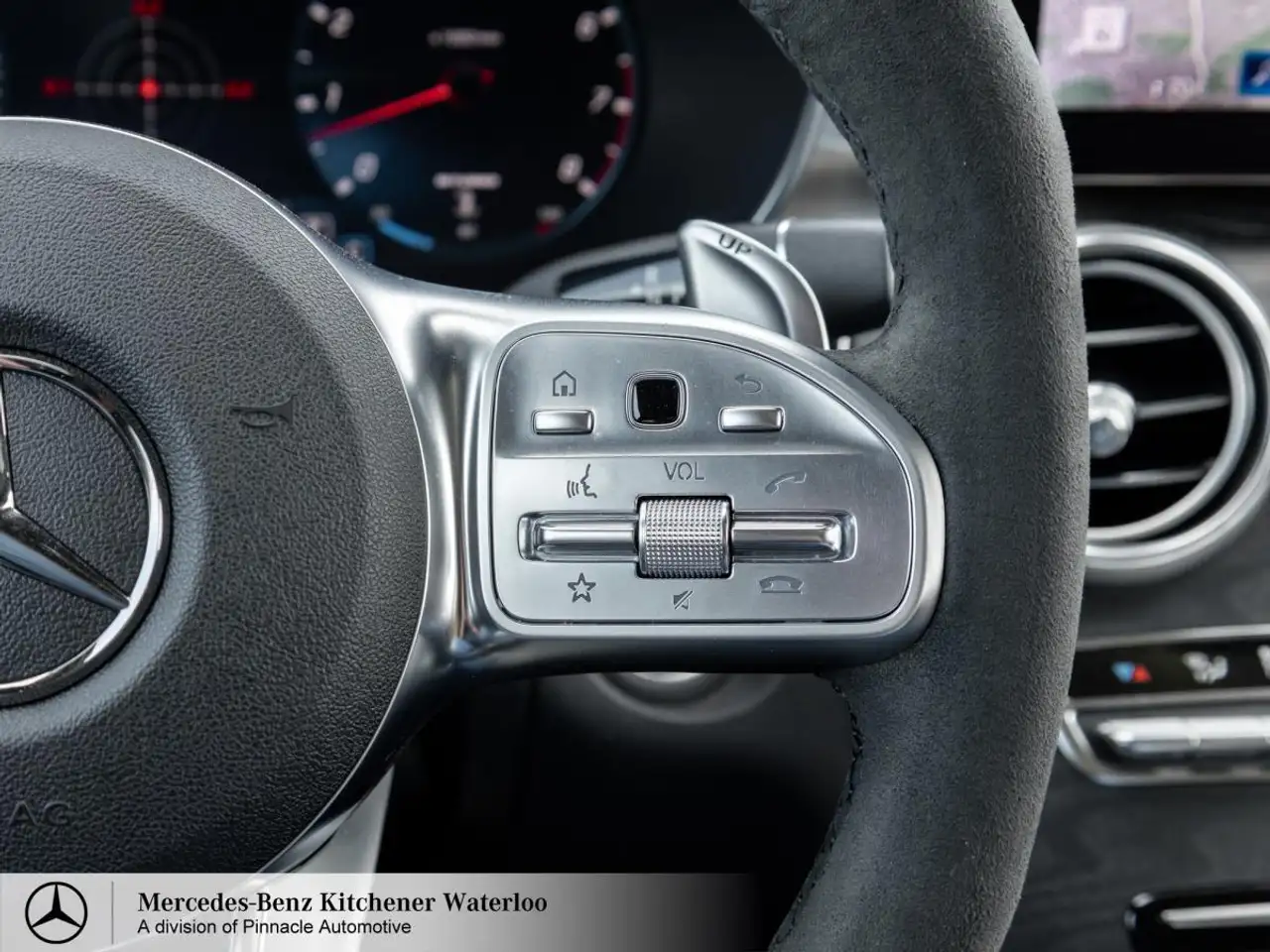 Mercedes-Benz GLC снимка Mercedes-Benz GLC