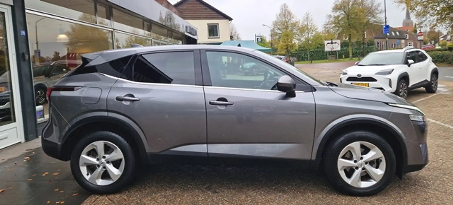 Nissan Qashqai 1.3 158PK DIG-Turbo Mild-Hybrid X-Tronic A/T N-Con Grijs - 2
