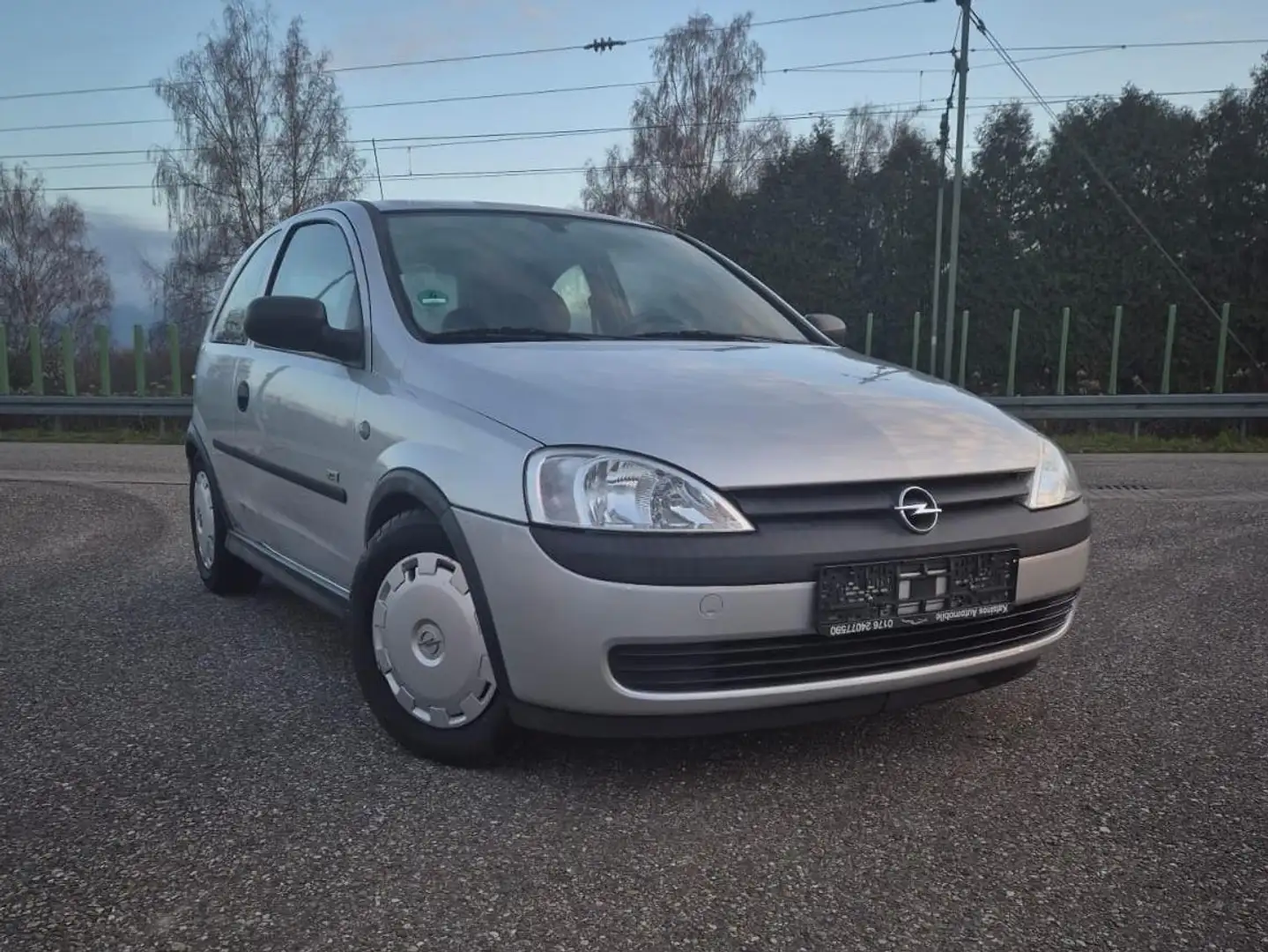 Opel Corsa Basis Grau - 1