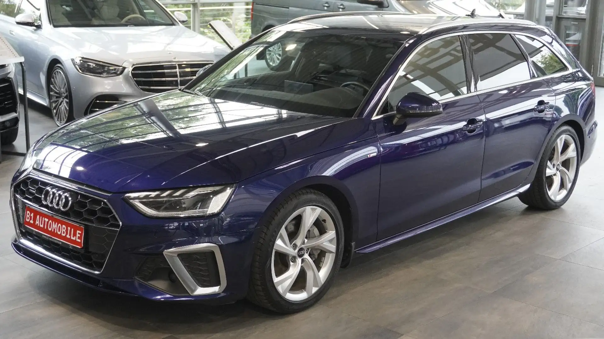 Audi A4 Avant 40 TFSI quattro S line*360°*ACC*AHK*STH Blau - 1