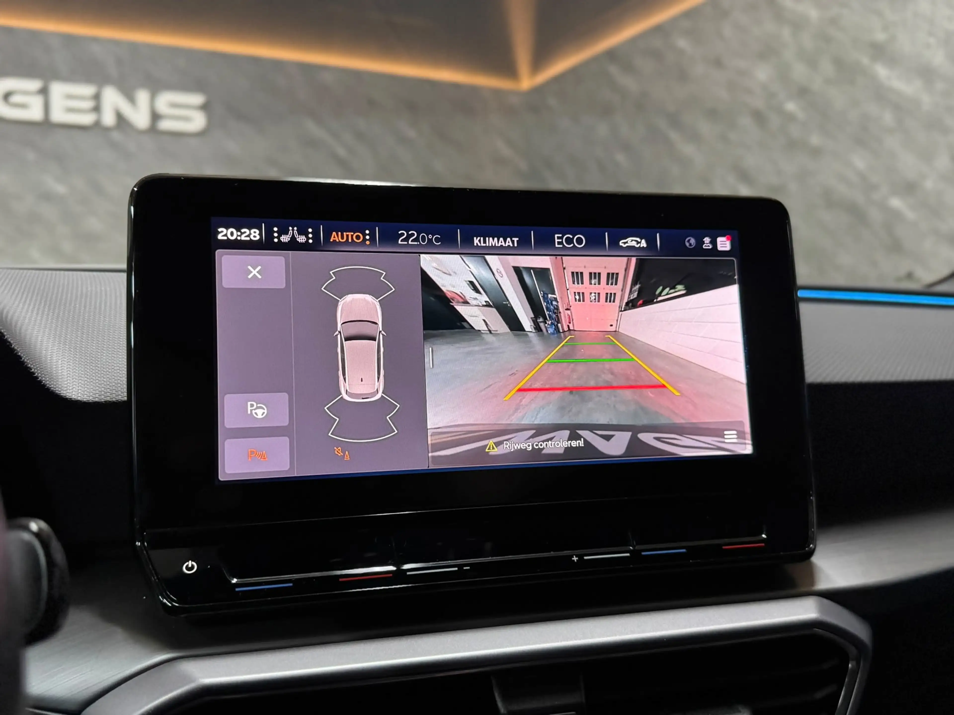 SEAT Leon 1.4 TSI FR eHybrid|Cam|Keyless|Memory|Sfeerv|Carpl — photo 35