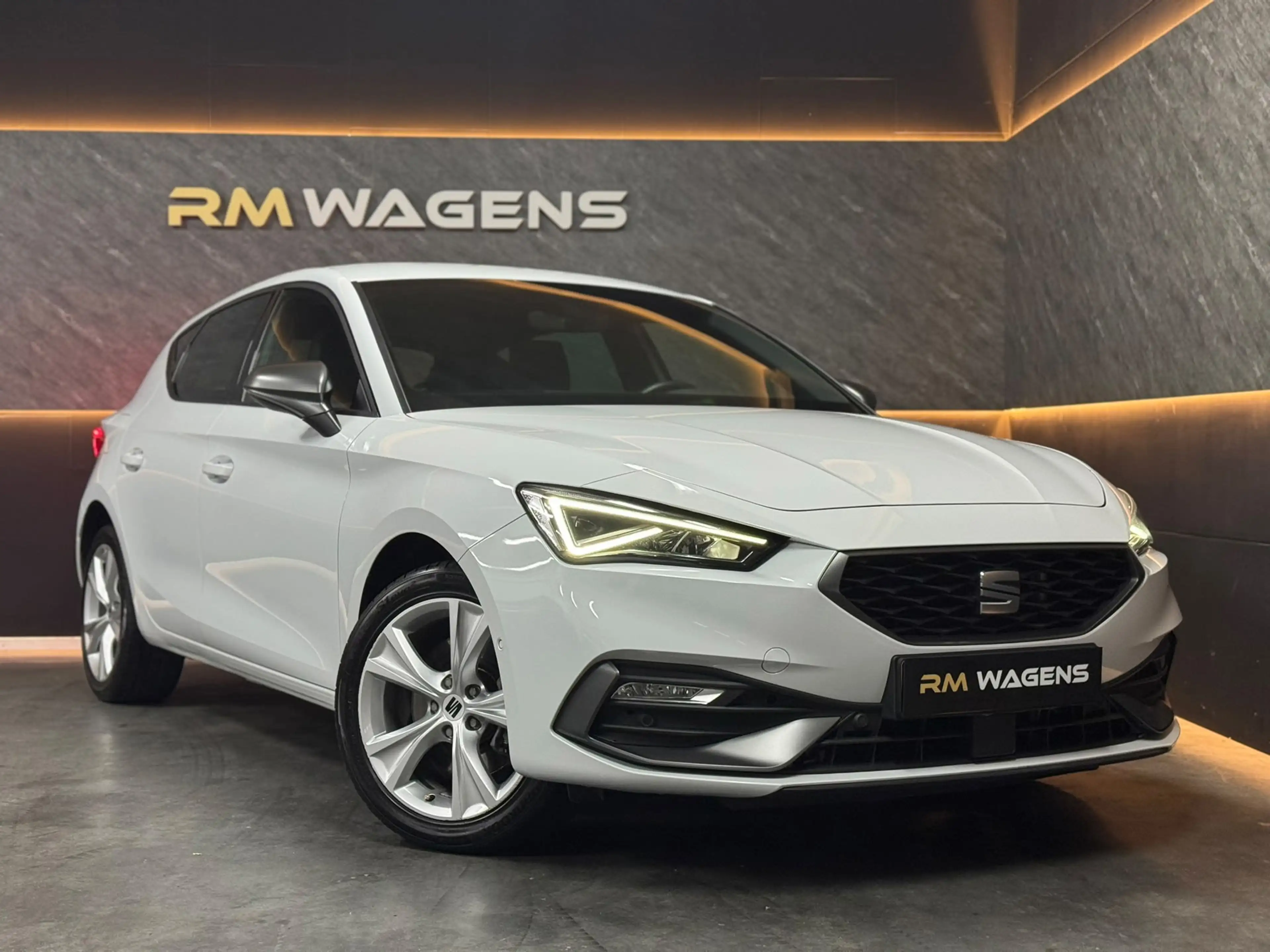 SEAT Leon 1.4 TSI FR eHybrid|Cam|Keyless|Memory|Sfeerv|Carpl — photo 4