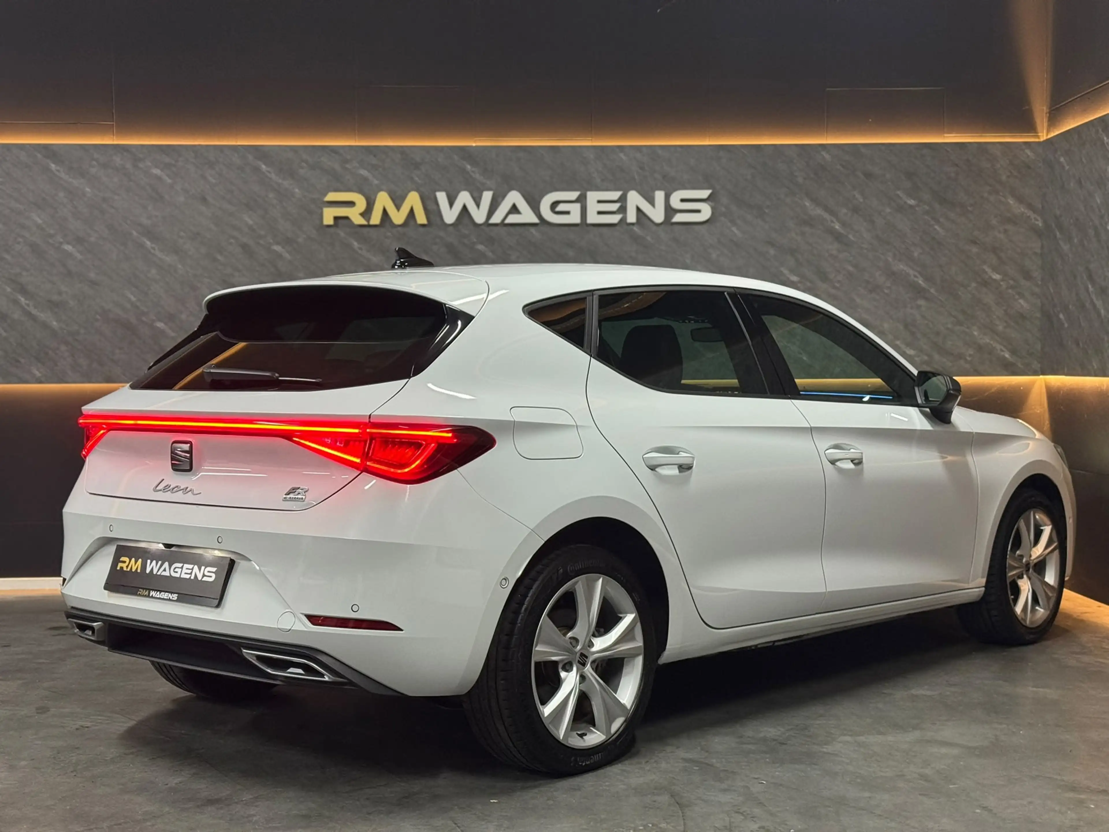 SEAT Leon 1.4 TSI FR eHybrid|Cam|Keyless|Memory|Sfeerv|Carpl — photo 2