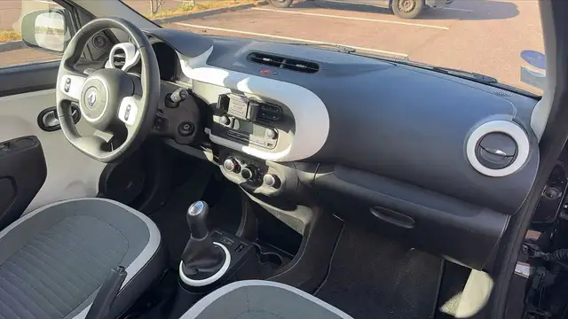 Renault Twingo view 10