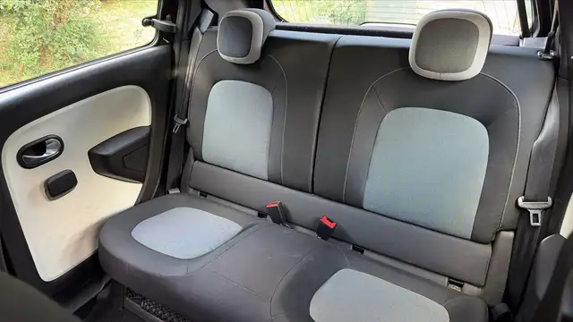 Renault Twingo view 9