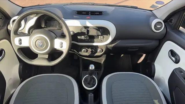 Renault Twingo view 11