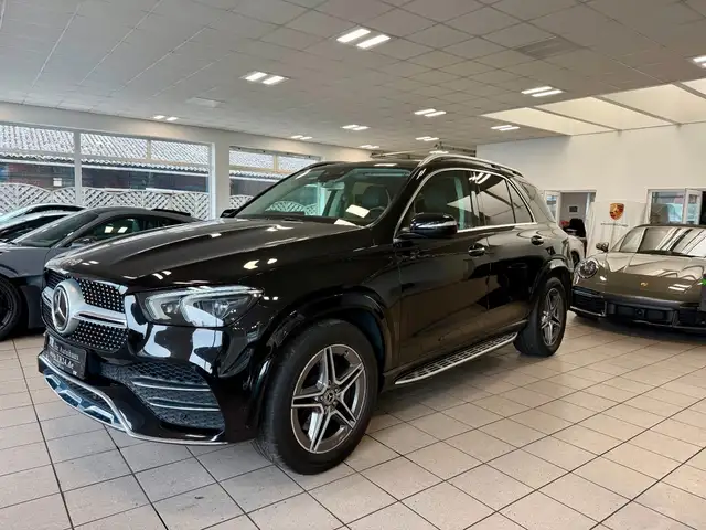 Mercedes-Benz Gle view 2