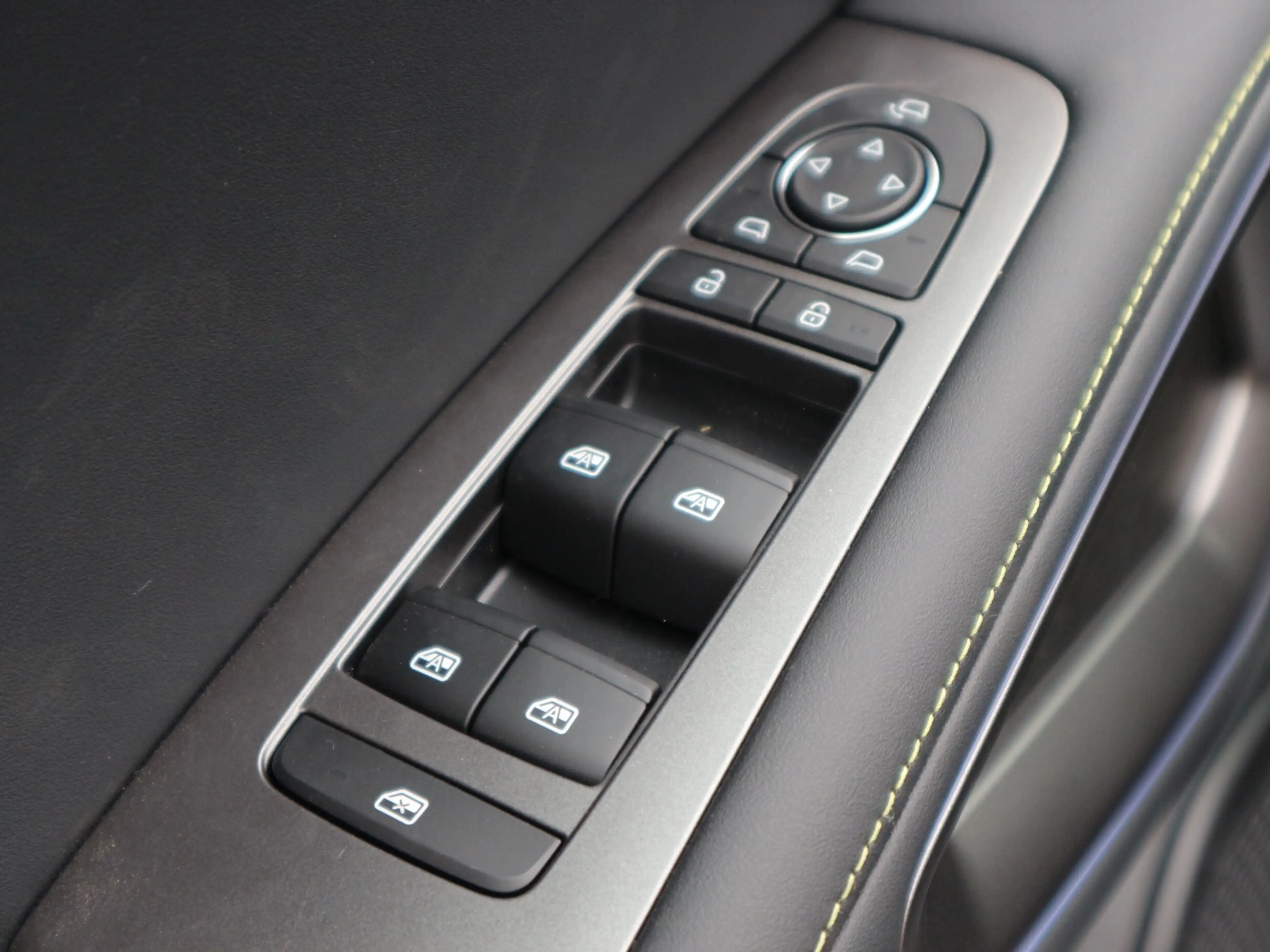 BYD Atto 2 DM-i Boost 360° LED Navi Pano SHZ Assist — photo 14