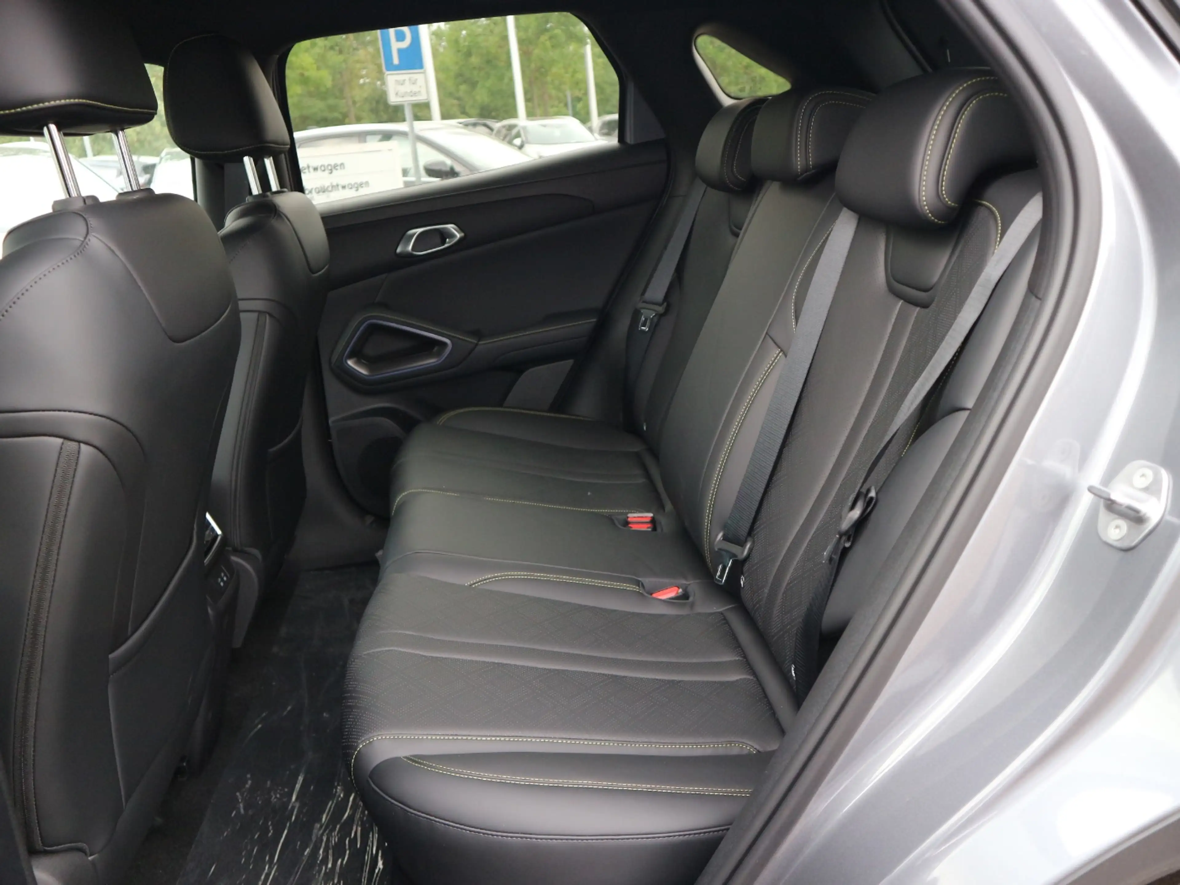 BYD Atto 2 DM-i Boost 360° LED Navi Pano SHZ Assist — photo 25
