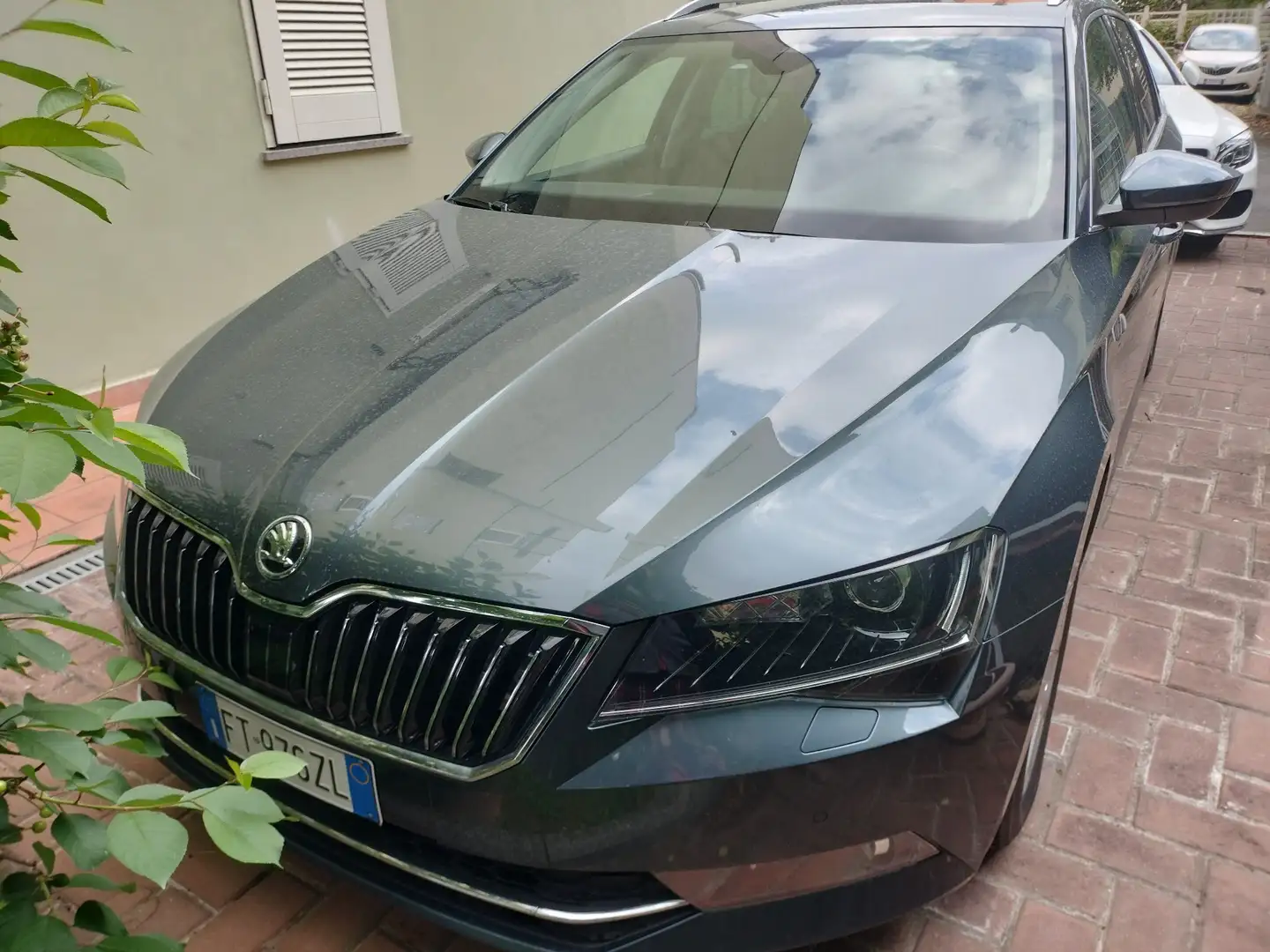 Skoda Superb Wagon 2.0 tdi Executive 150cv dsg my17 - 2