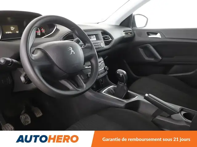 Peugeot 308 view 11