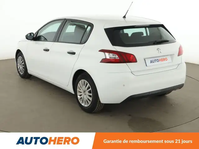 Peugeot 308 view 4