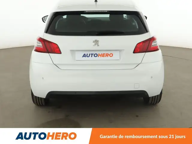 Peugeot 308 view 5