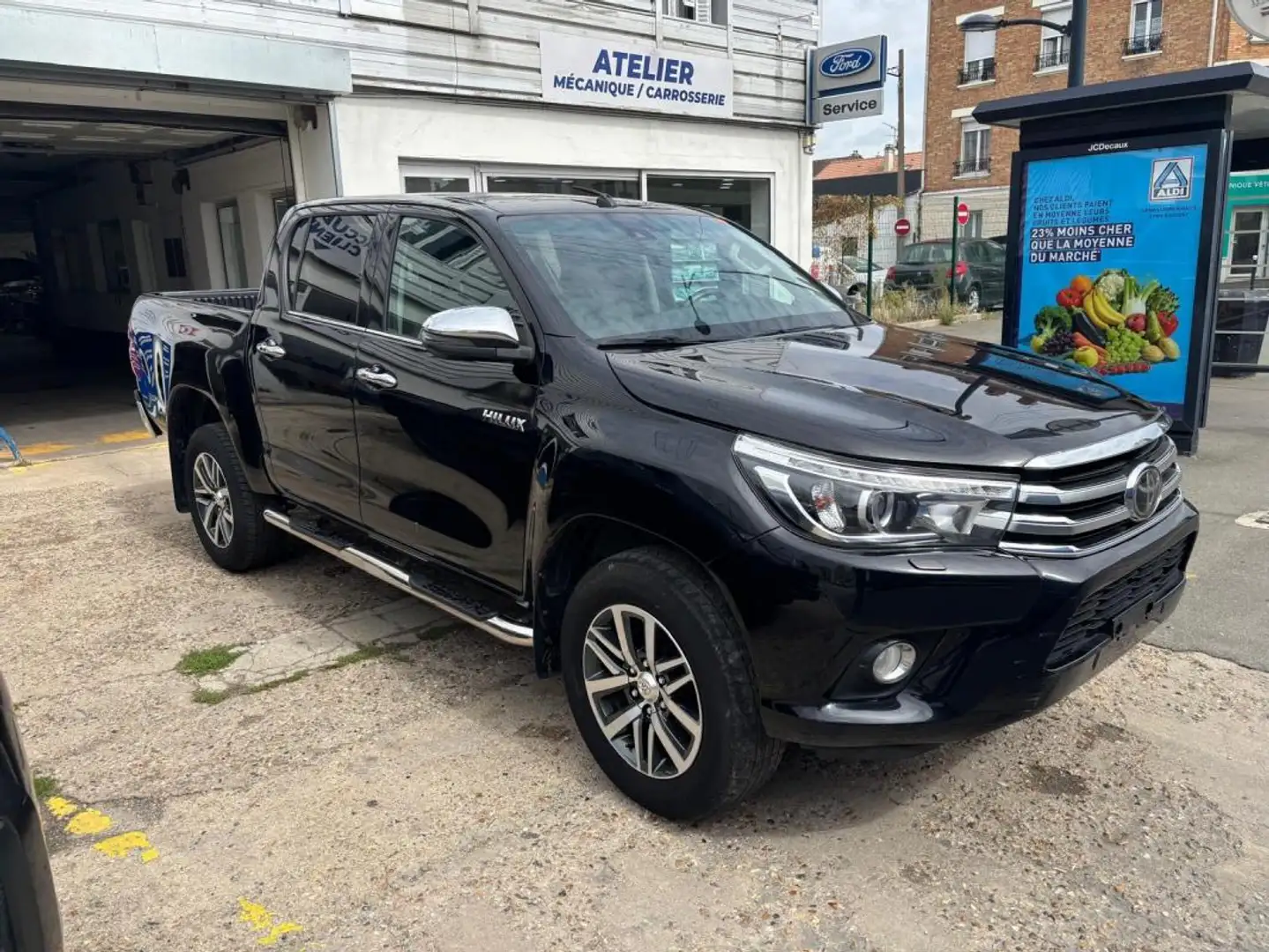Toyota Hilux IV 4WD 2.4 D-4D 150 DOUBLE CABINE BVA Noir - 1