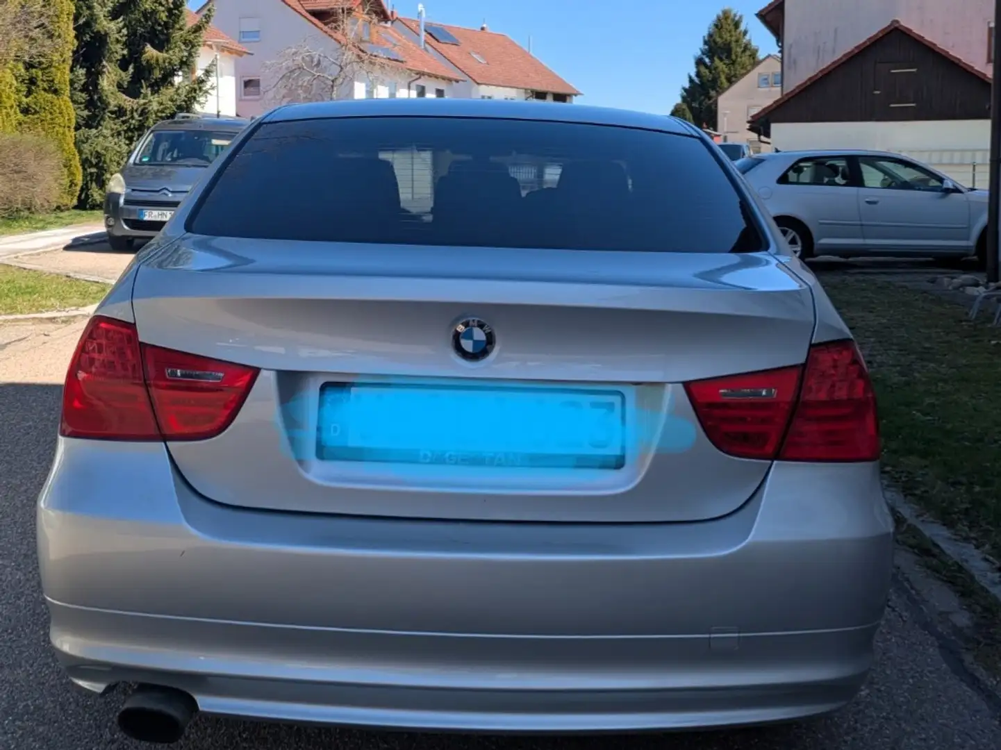 BMW 320 320i - 2