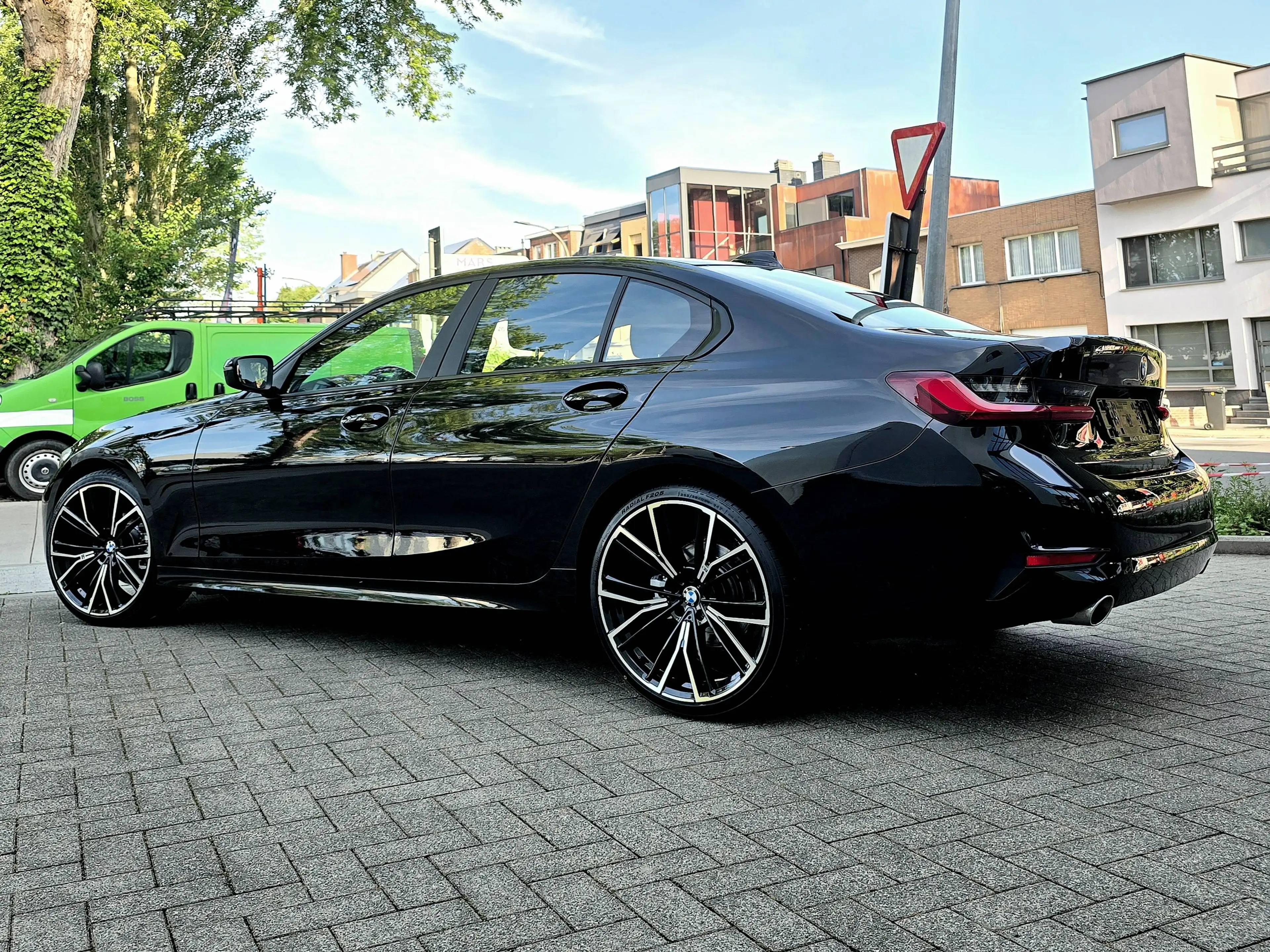 BMW 316 316DA 2.0D Sportseats-Virtual Cockpit-Geperforeerd leder-LED-Ambiance Light enz. — photo 6