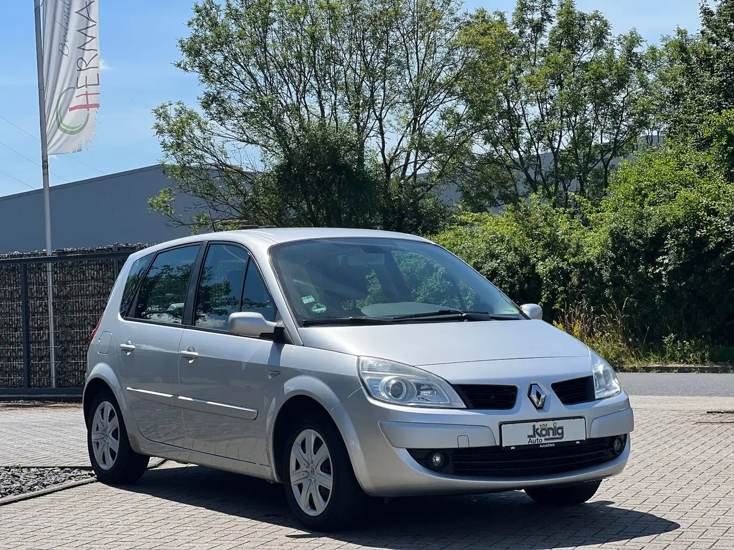 Renault Scenic Dynamique 2.0 16V Silber - 1