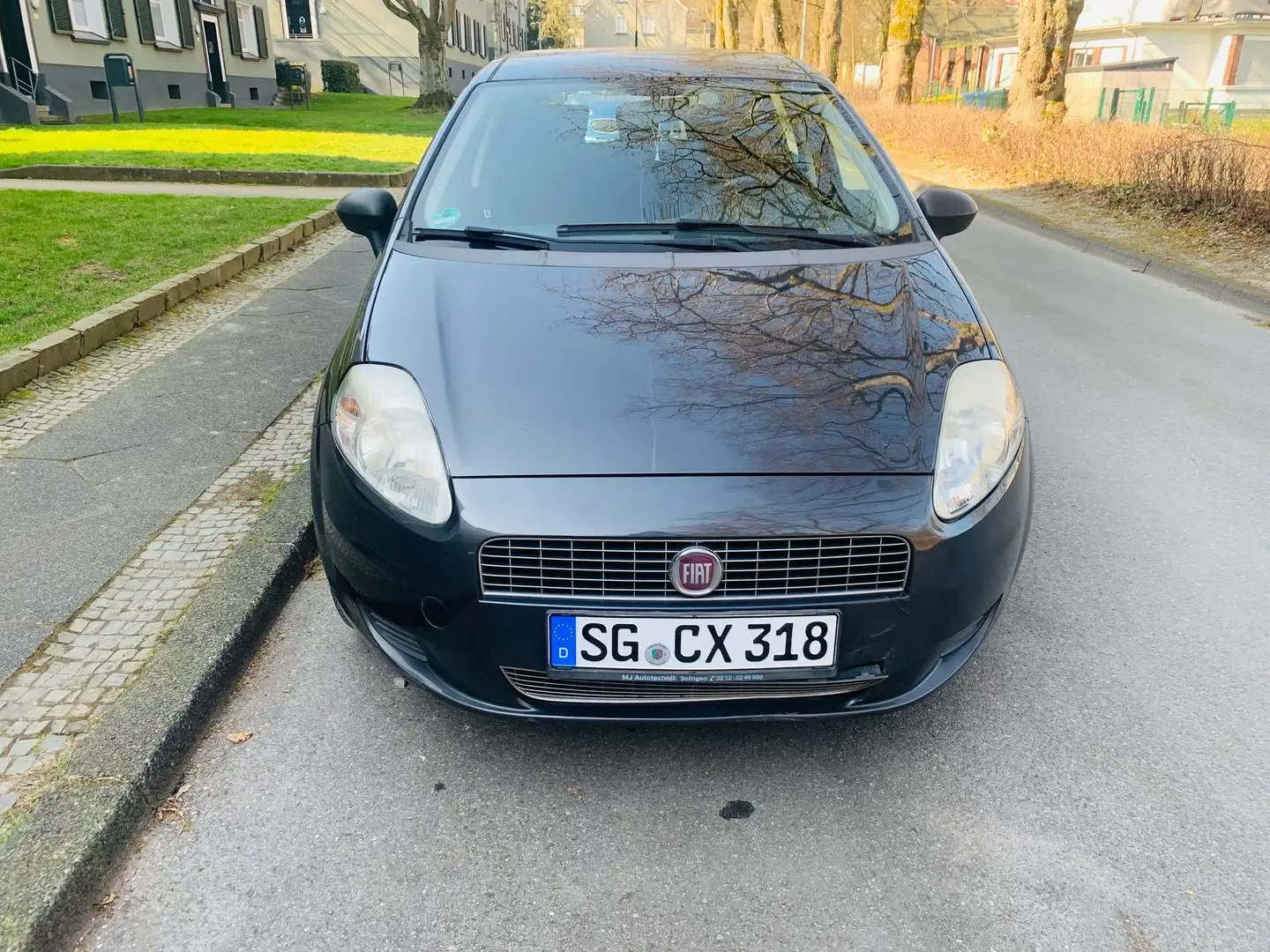 Fiat Grande Punto Grande+Punto++5-Türer+1.2+8V+Active Grau - 1