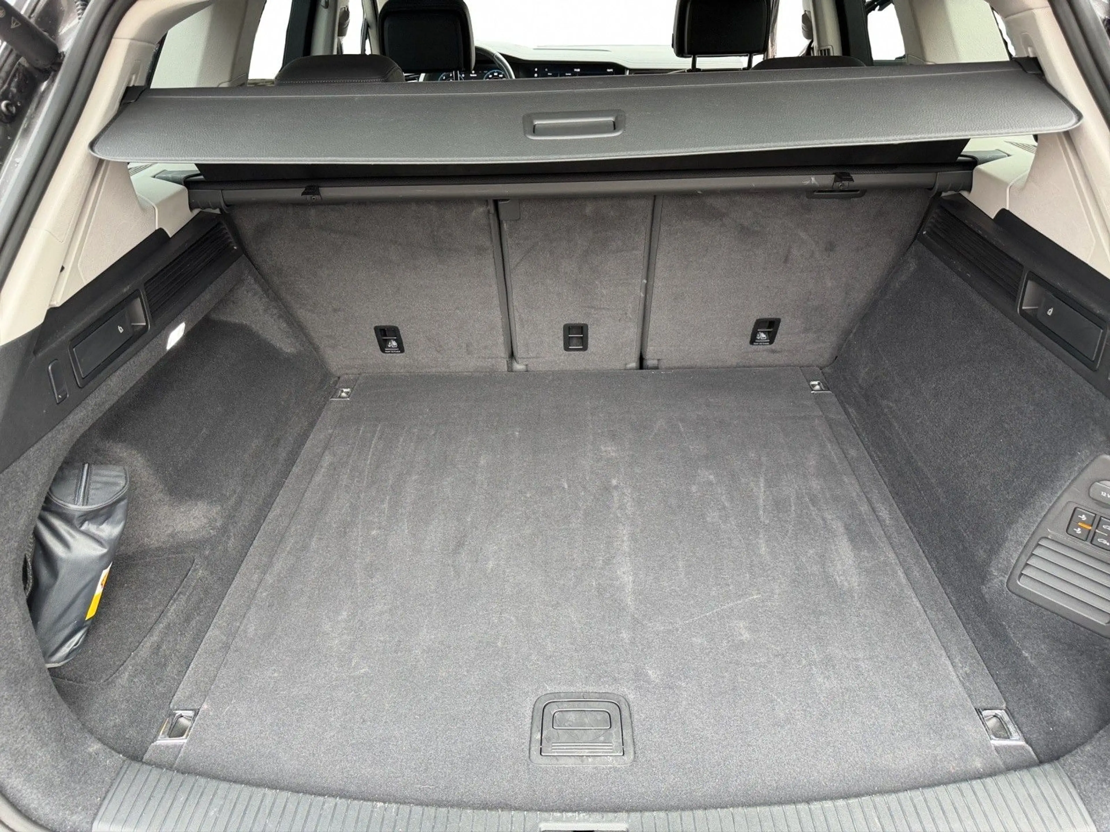 Volkswagen Touareg 3.0 TDI 4Motion+AHK+Luft+360°+ — photo 15