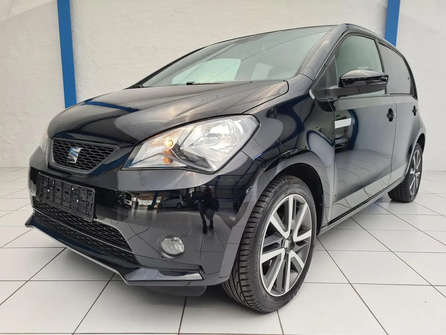 SEAT Mii electric Plus | SHZ | PDC | CCS | LANE Schwarz - 2