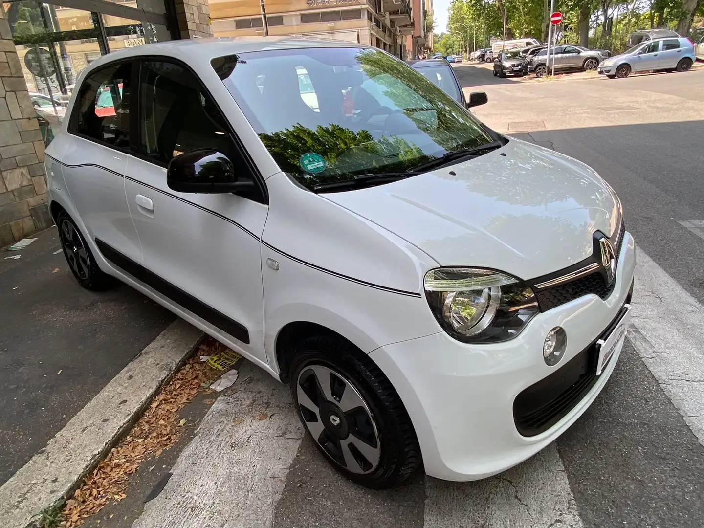 Renault Twingo 1.0 LIMITED FULL !!!!  NEOPATENTATI - 2