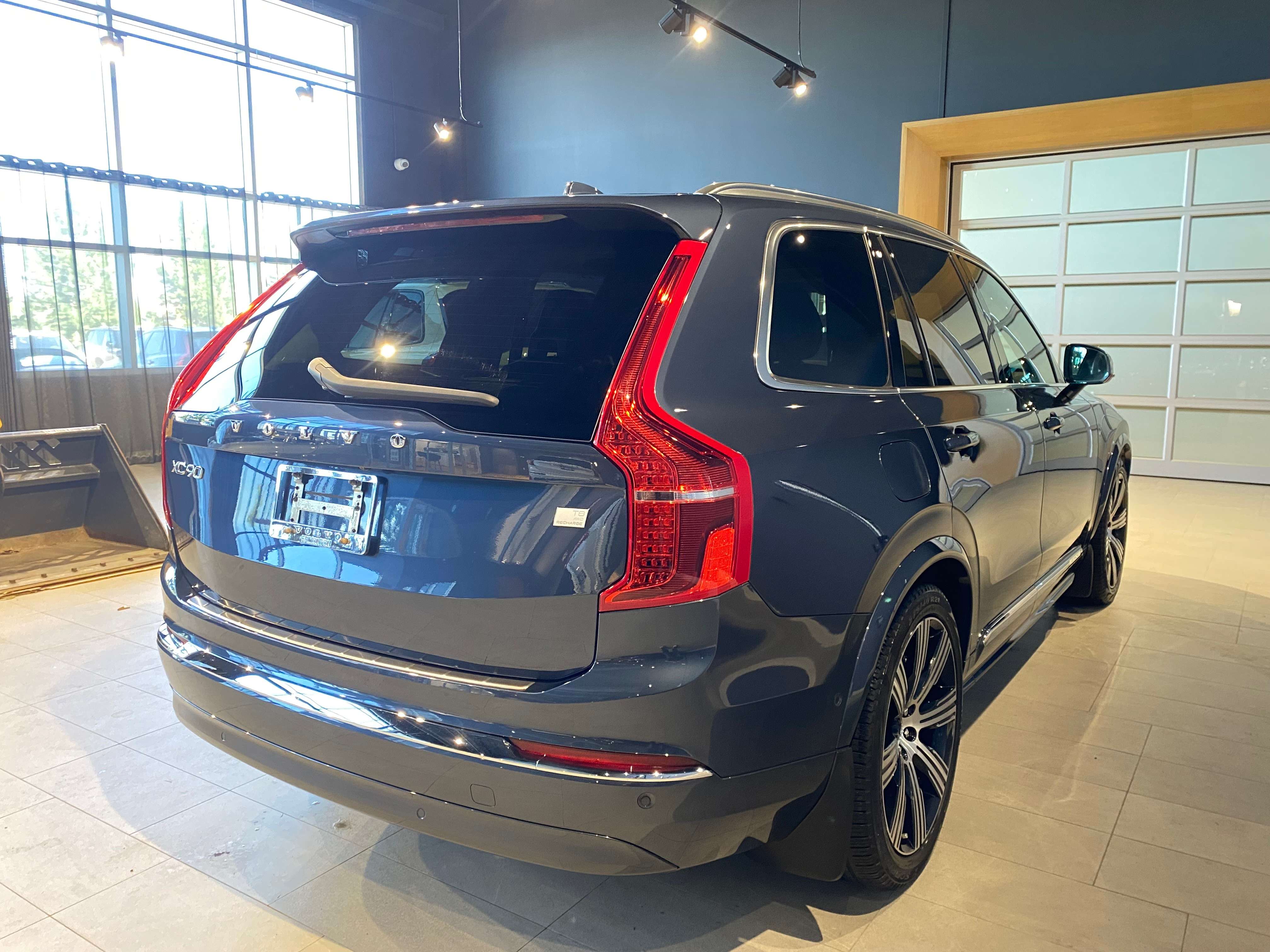 2024 Volvo XC90 T8 eAWD PHEV Ultimate Bright Theme 7-Seater — снимка 1