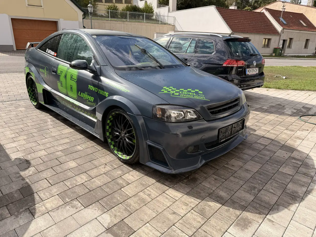 Opel Astra Coupé 2,2 16V, foto 9