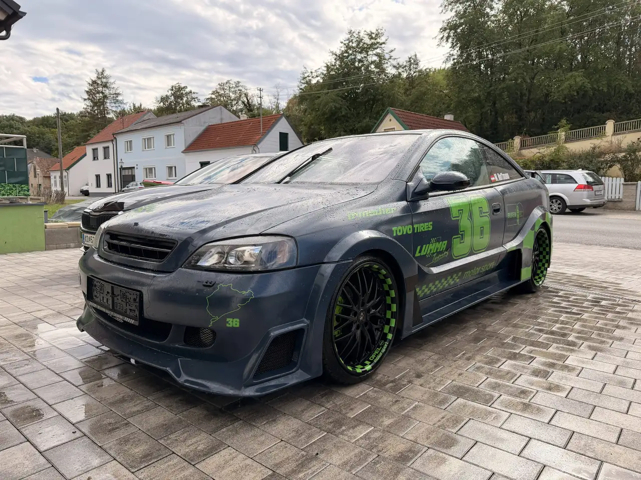Opel Astra Coupé 2,2 16V, foto 3